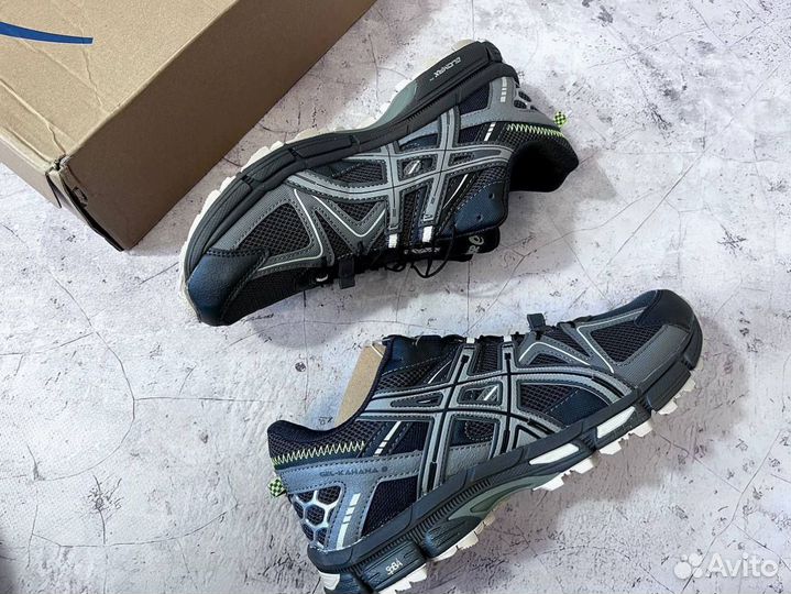 Кроссовки Asics эргономичные