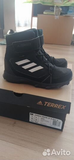 Зимние ботинки adidas
