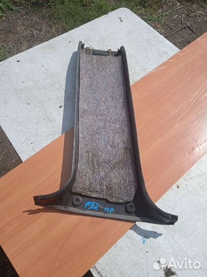 Накладка центральной стойки R bmw 7 e32 бмв е32