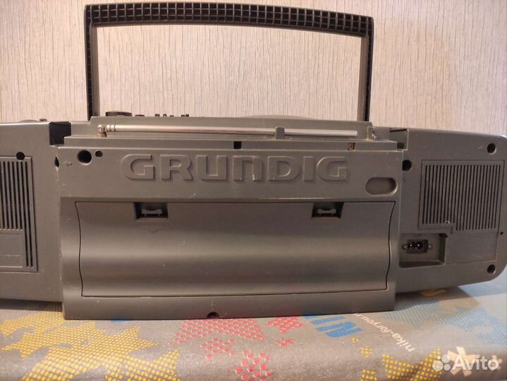 Музыкальный центр Grundig