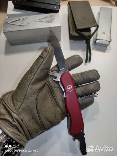Нож Victorinox 0.8353