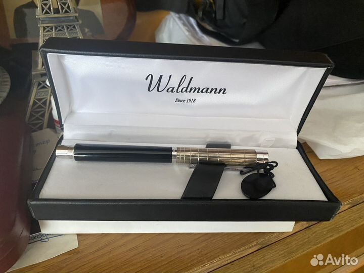 Перьевая ручка waterman