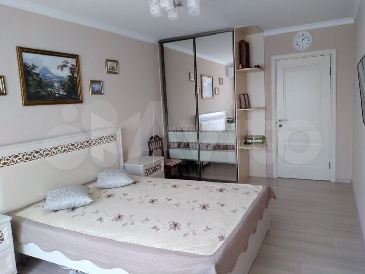 3-к. квартира, 129 м², 5/10 эт.