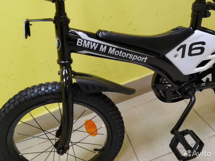 Детский велосипед BMW черный 16