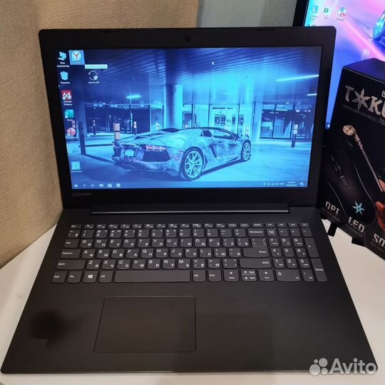 Нотбук Lenovo 15.6 Ram8gb AMD 2.6 GHZ R4