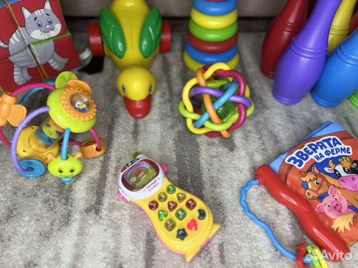Развивающие игрушки пакетом