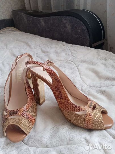 Босоножки женские 39 размер натуральная кожа