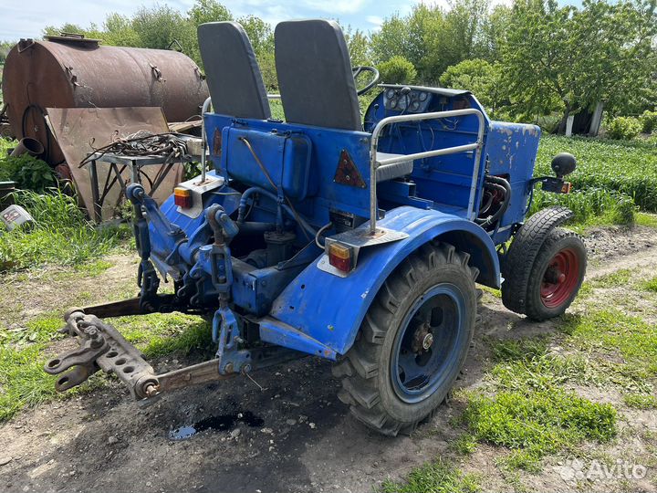 Мини-трактор, 2000