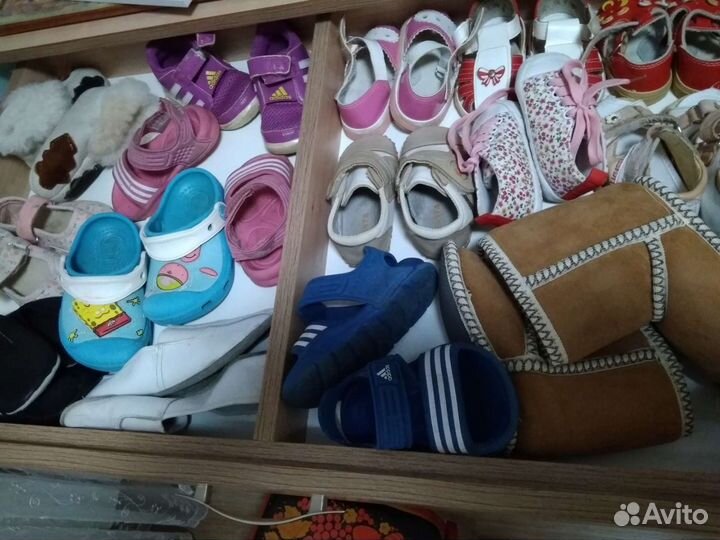 Вещи очень много от 6 месяцев до 5 лет