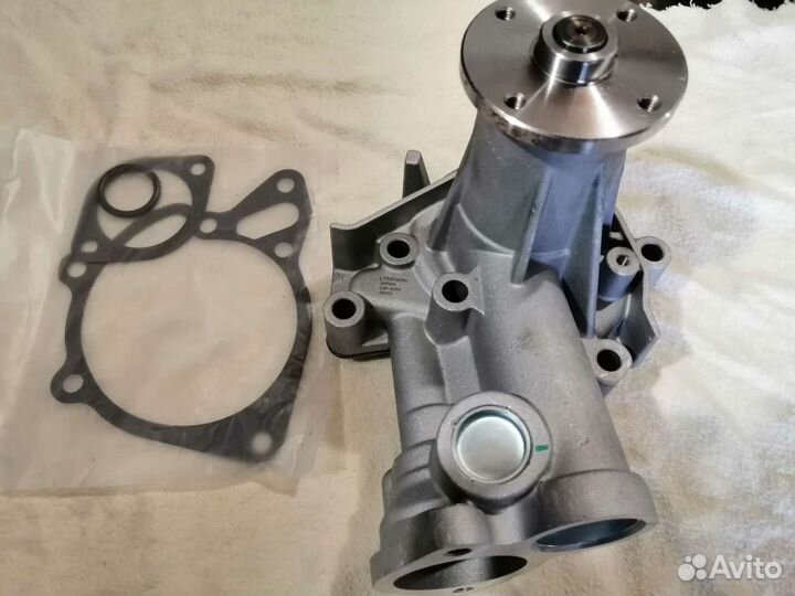 Помпа водяная Hyundai, Mitsubishi