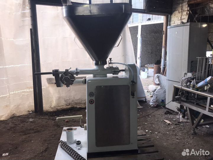 Вакуумный колбасный Шприц Идеал u159