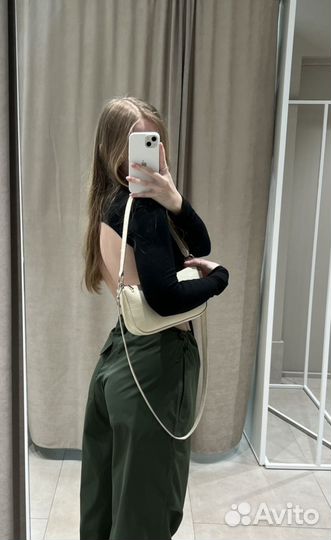 Белая кожаная сумка