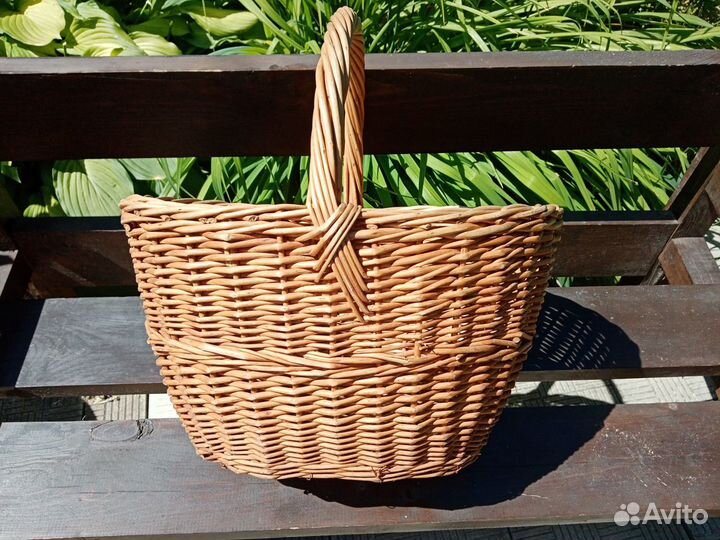 Корзина малая плетеная