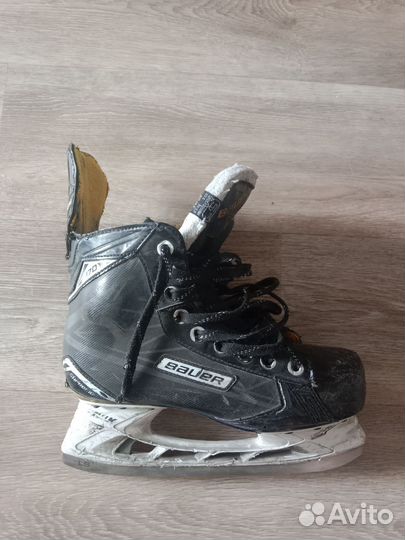 Хоккейные коньки bauer Suprene s170