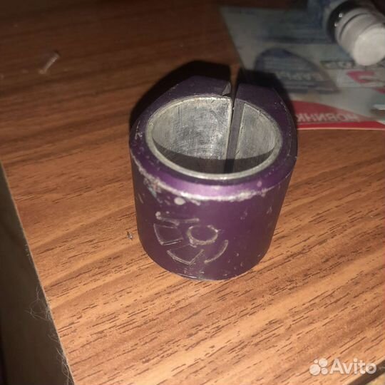 Зажим спутник