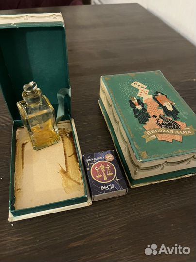 Пепельницы, все для фанатов игры на картах