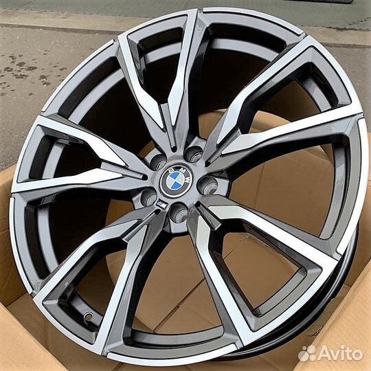 Диски на BMW бмв X5 G05 R22