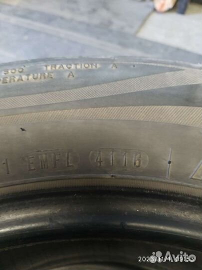 Roadstone Classe Premiere CP672 215/60 R16 95H