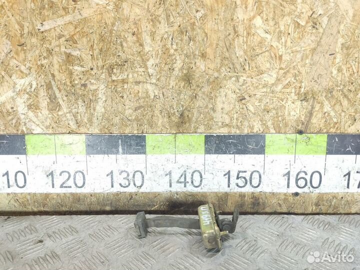 Ограничитель двери задний Ssang yong Rexton 2001 2