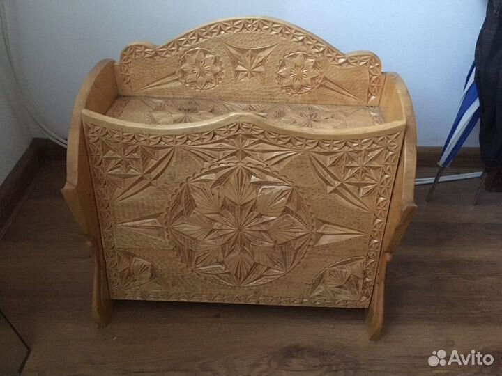 Хлебница деревянная