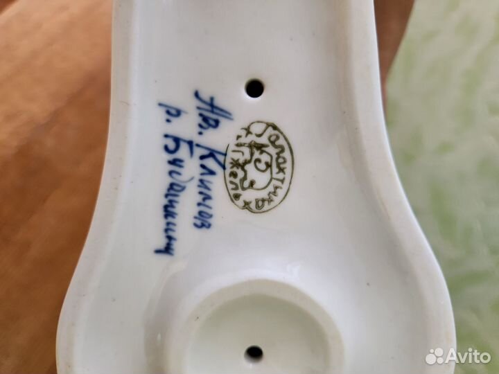 Фигурки гжель. Стена кремля высота 18 см