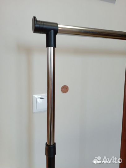 Вешалка напольная для одежды 