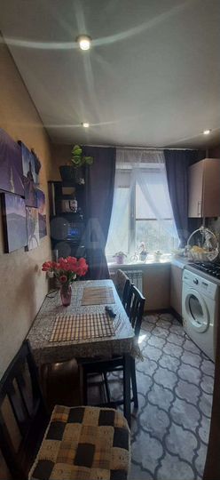 3-к. квартира, 61 м², 3/5 эт.