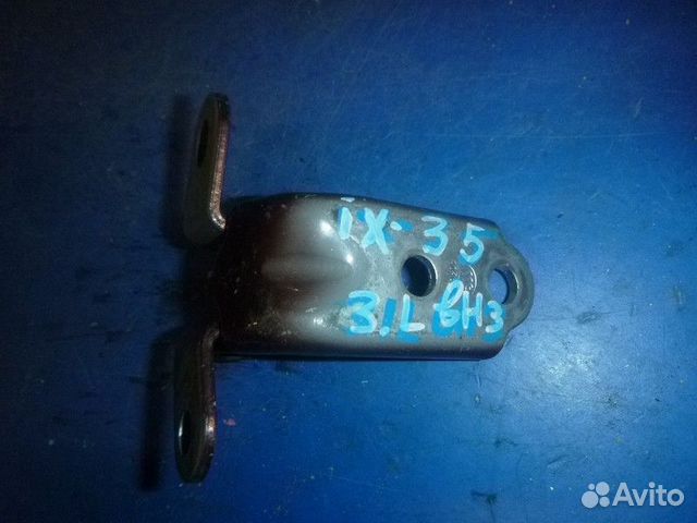 Петля двери задней левой нижняя hyundai IX35 2010