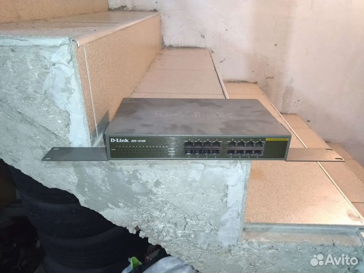 Коммутатор D-link DES-1016D