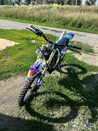Racer 200xzt