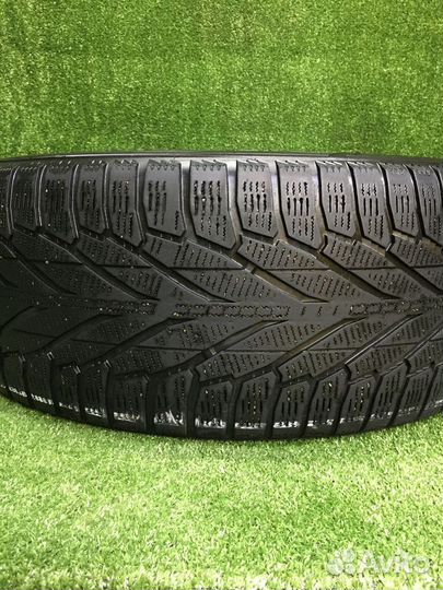 Nokian Tyres Hakkapeliitta R2 SUV 245/55 R19 107R