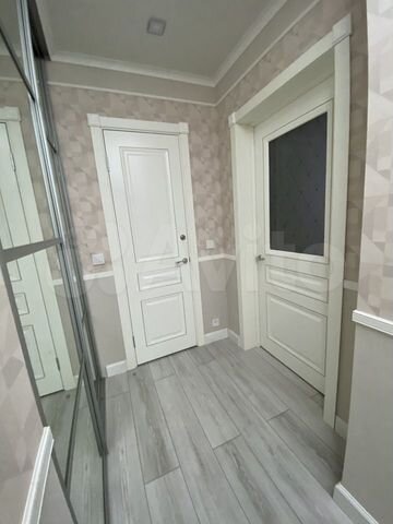 2-к. квартира, 57 м², 3/9 эт.