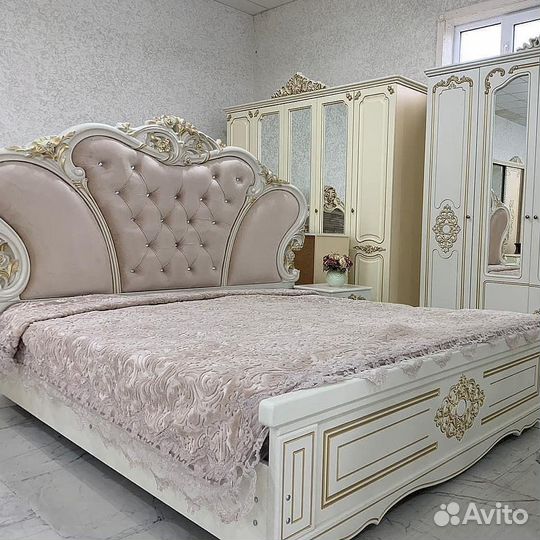 Спальный гарнитур 