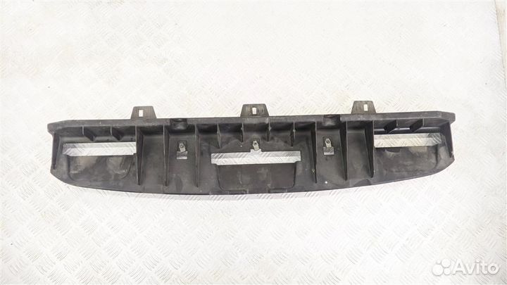 T97610a Пластик моторного отсека Jeep Grand Chero