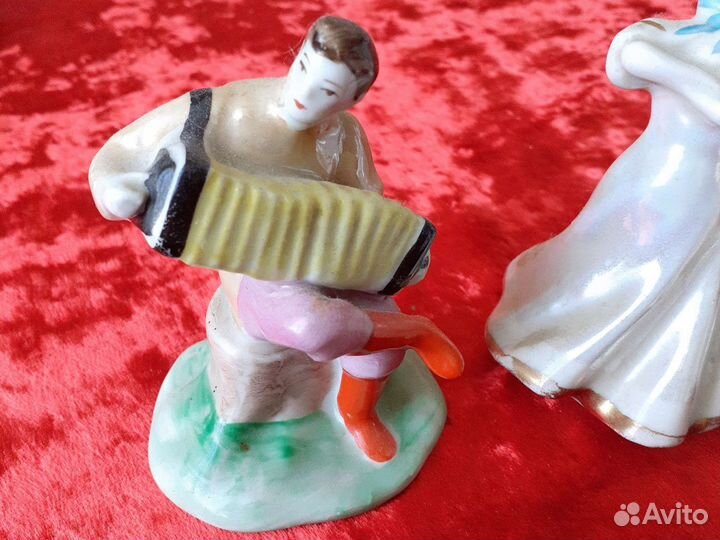 Фарфоровые статуэтки перепляс дулево