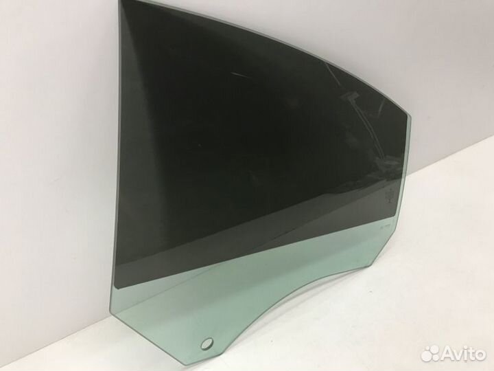 Стекло двери заднее левое Mercedes-Benz E-Class