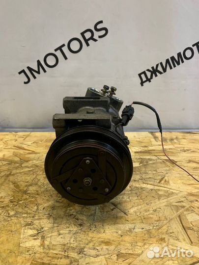 Компрессор кондиционера Nissan Elgrand E51 VQ35DE