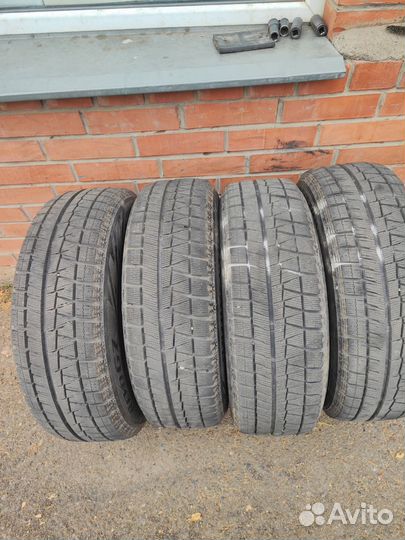 Bridgestone Blizzak Revo GZ 205/65 R16