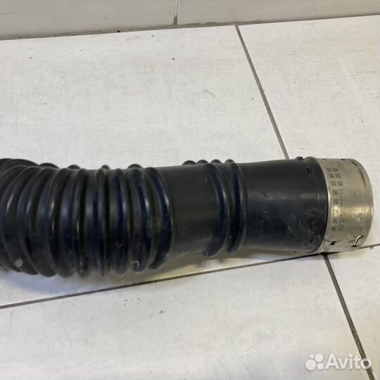 Патрубок интеркулера BMW 5-series F10