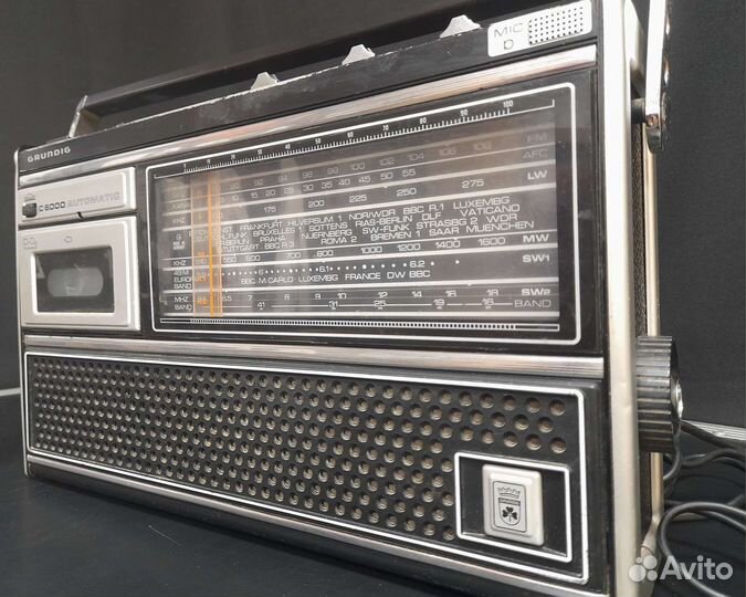 Переносная магнитола Grundig C6000