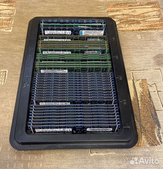 Память сервера 8Gb 36шт 288Gb PC3-12800R 2Rx4