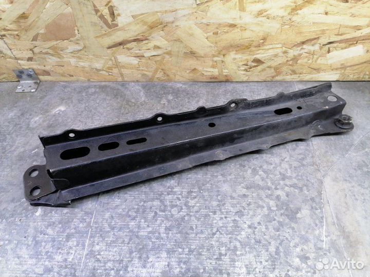 Балка (установка/гарантия) передняя правая Toyota