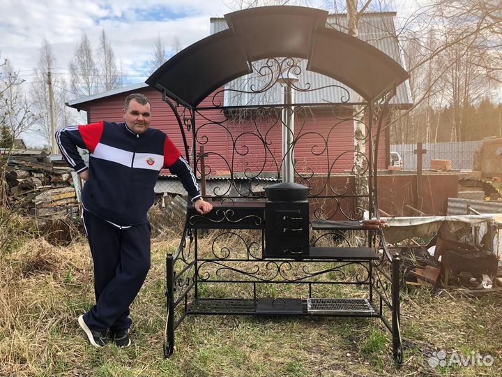 Мангал с крышей