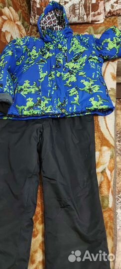 Костюм горнолыжный