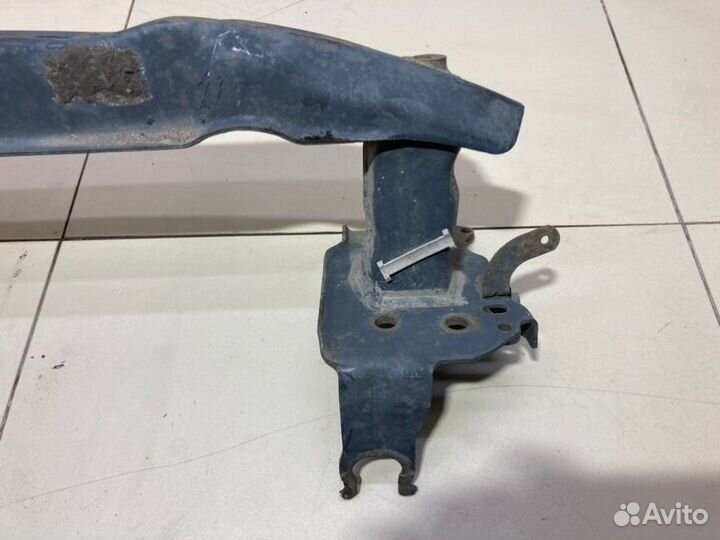 Усилитель бампера передний Porsche Cayenne