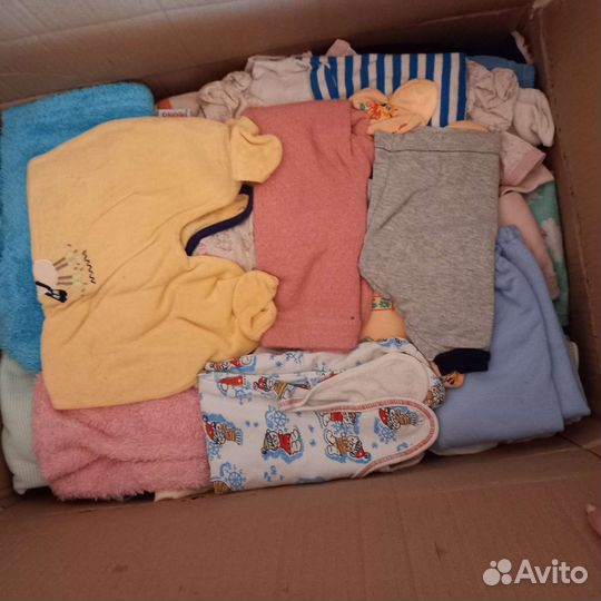 Отдам детские вещи от 0 до года