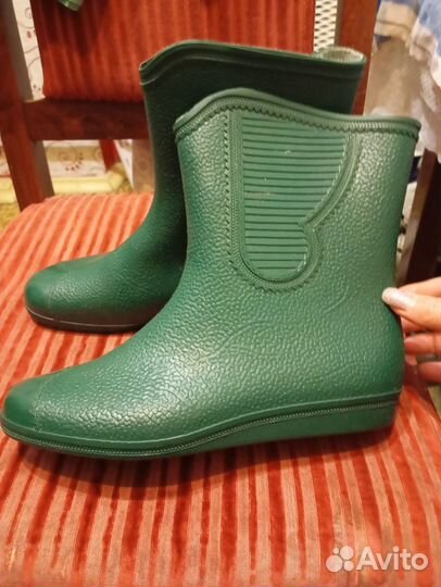 Сапоги резиновые женские 39 размера