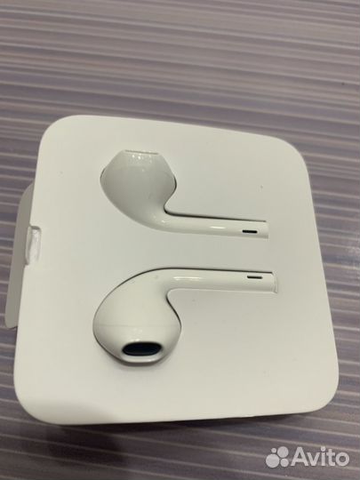 Наушники earpods