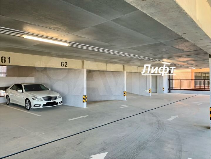 Машиноместо, 14 м²