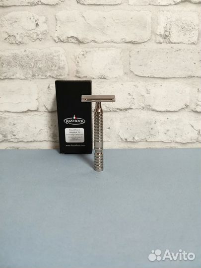 Т-образная бритва RazoRock Mamba 70